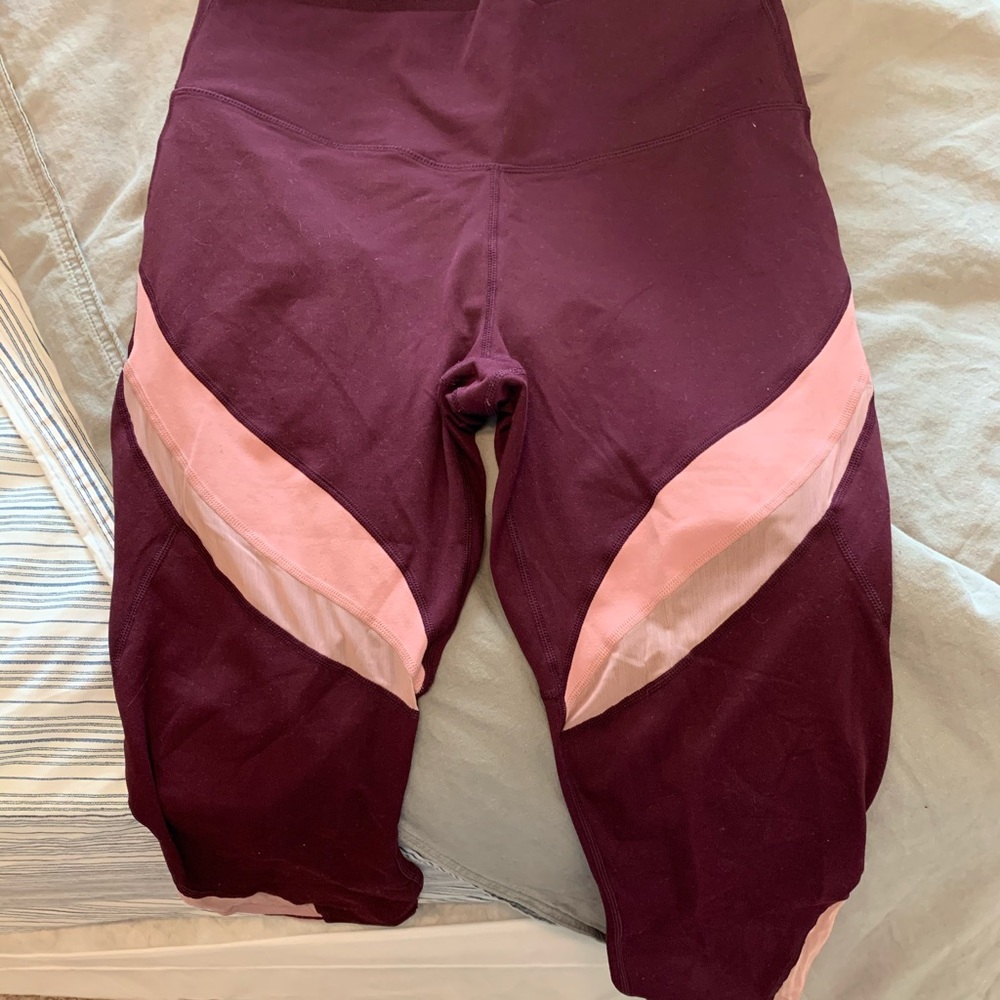 Fabletics High-Waisted Powerhold Colorblock Capri